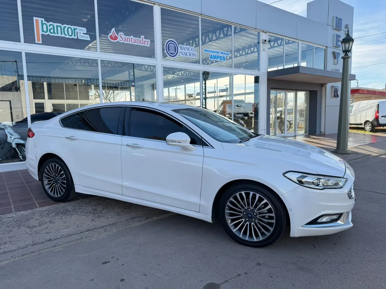 Mondeo